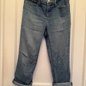 Levi's Stretch Capri Size 28